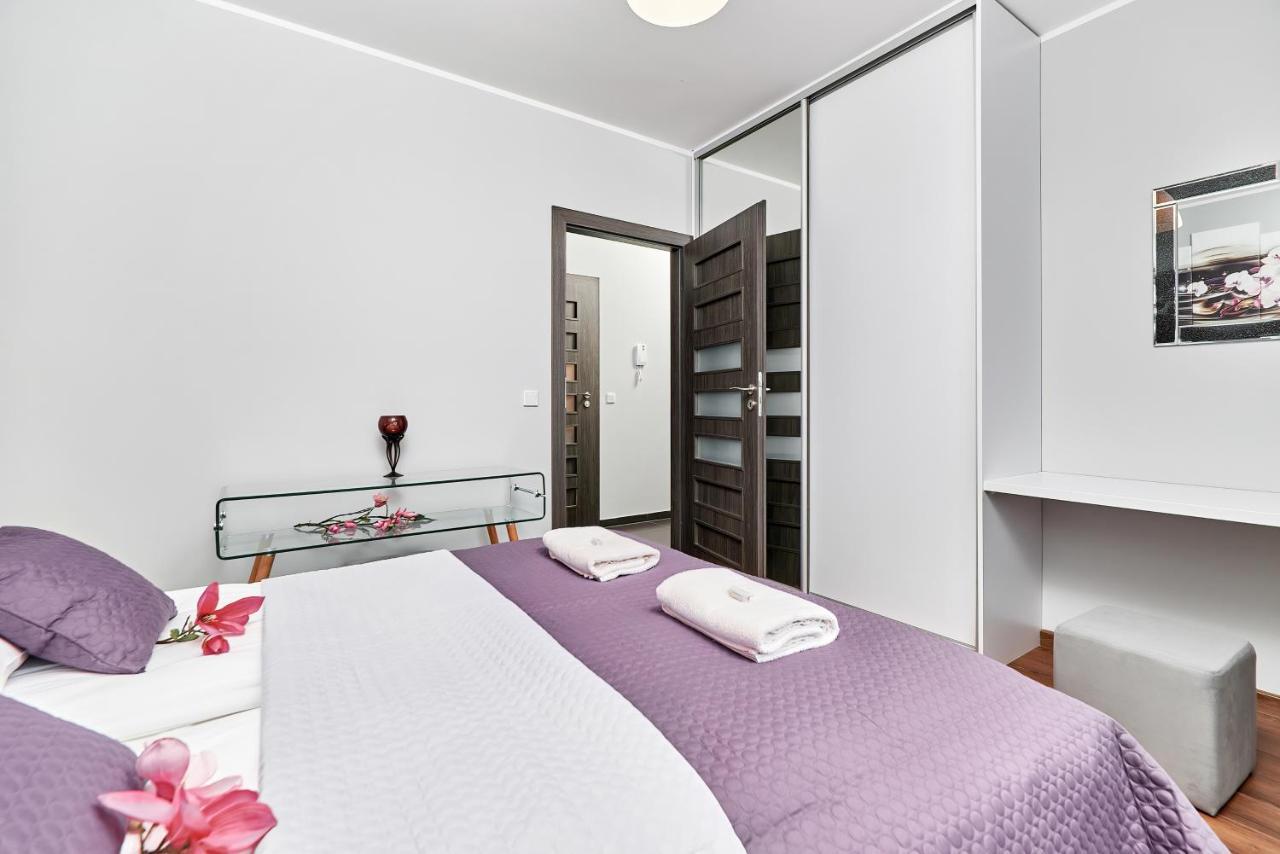 Apartment Wroclaw Sikorskiego With Free Garage By Renters Prestige Exterior photo