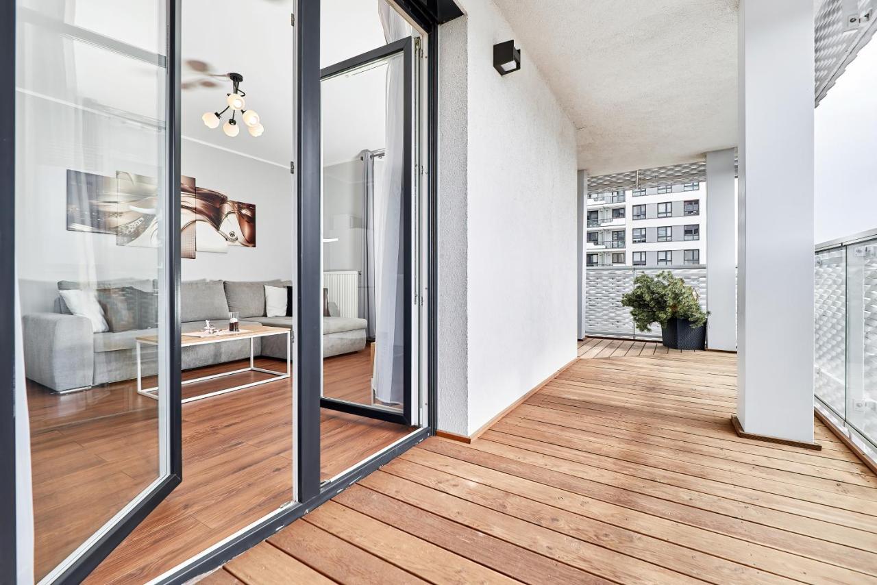 Apartment Wroclaw Sikorskiego With Free Garage By Renters Prestige Exterior photo